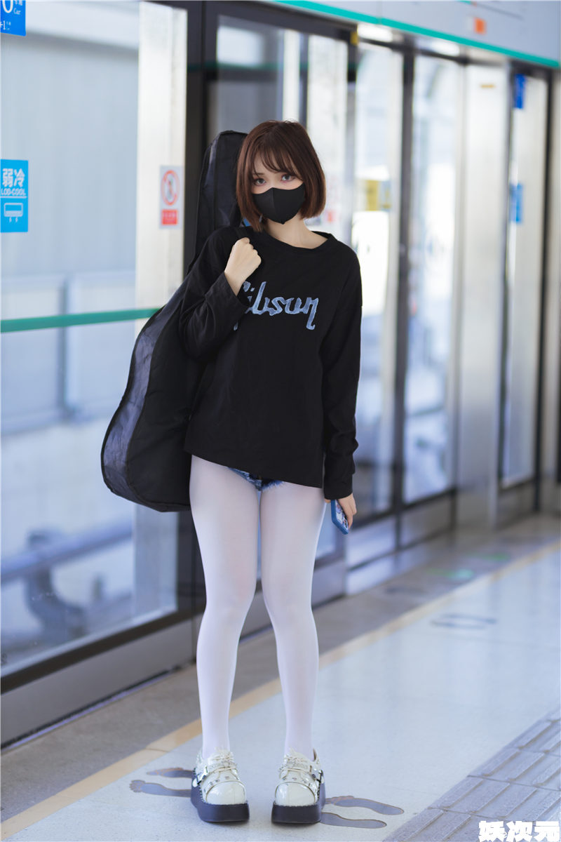 洛桑w伊梓 写真合集[19套][持续更新]