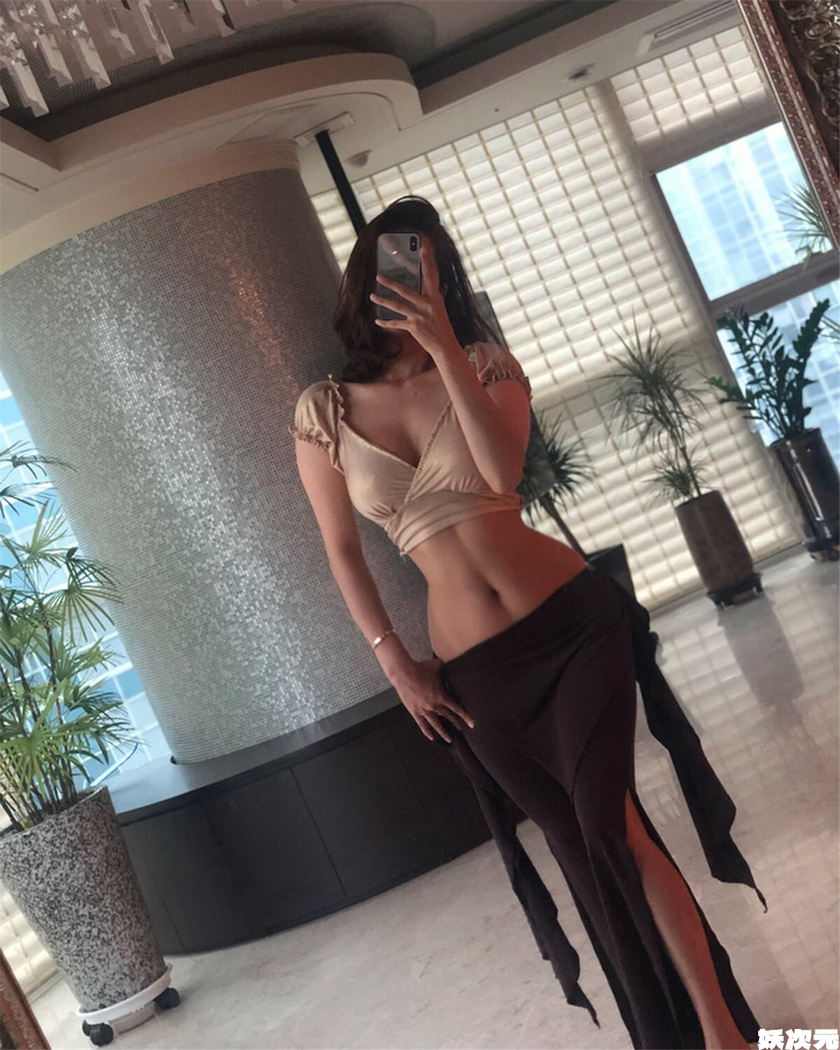 [白嫖]E罩杯韩国辣妈ohttomom：Ins合集[1279P1053V-2.3GB]