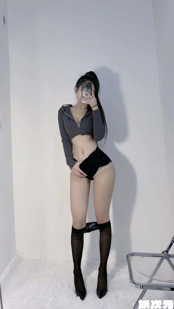 陈佩奇：COS微密圈写真合集[86套][更新中]