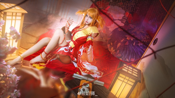【COS正片】狐妖小红娘 涂山红红cos cn奶狮