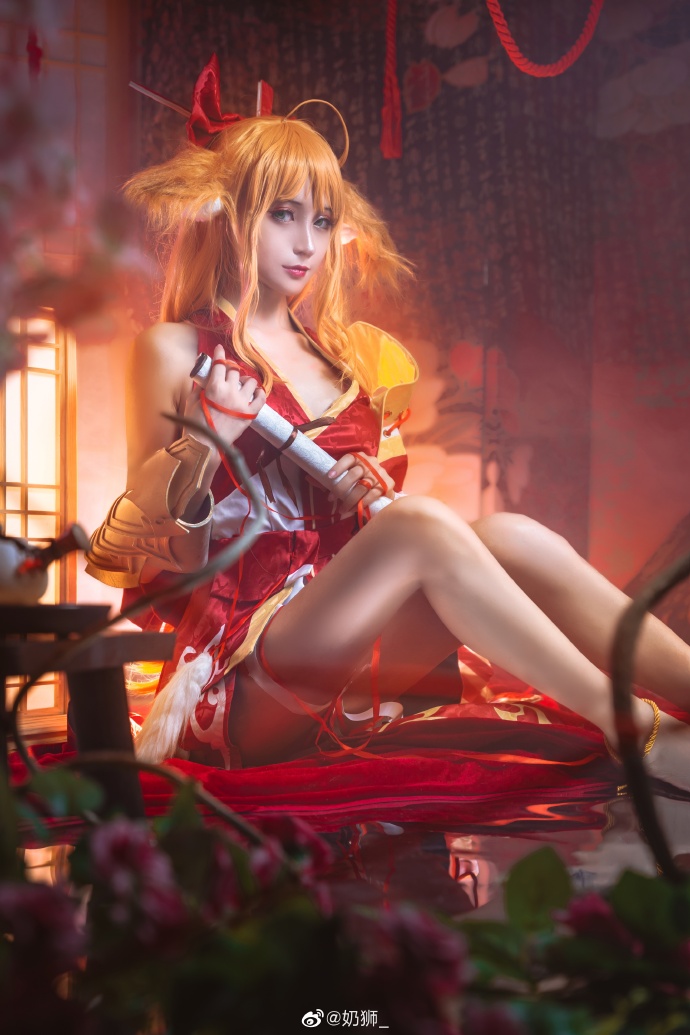 【COS正片】狐妖小红娘 涂山红红cos cn奶狮