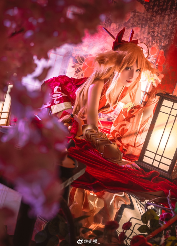 【COS正片】狐妖小红娘 涂山红红cos cn奶狮