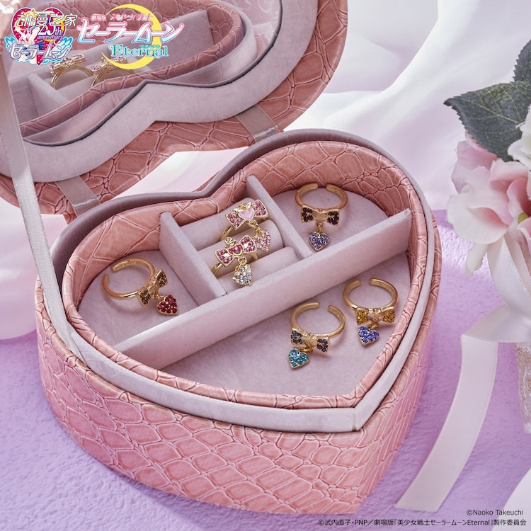 《美少女战士》X 施华洛世奇