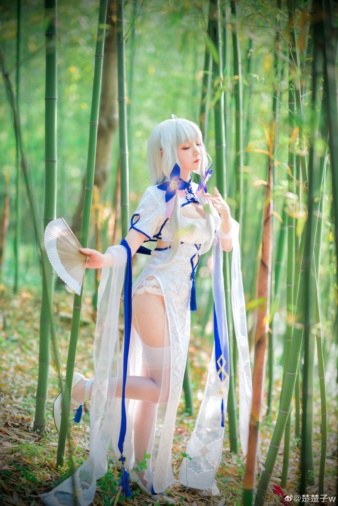 【COS正片】碧蓝航线光辉旗袍cos钟情春日,清新靓丽 cn楚楚子
