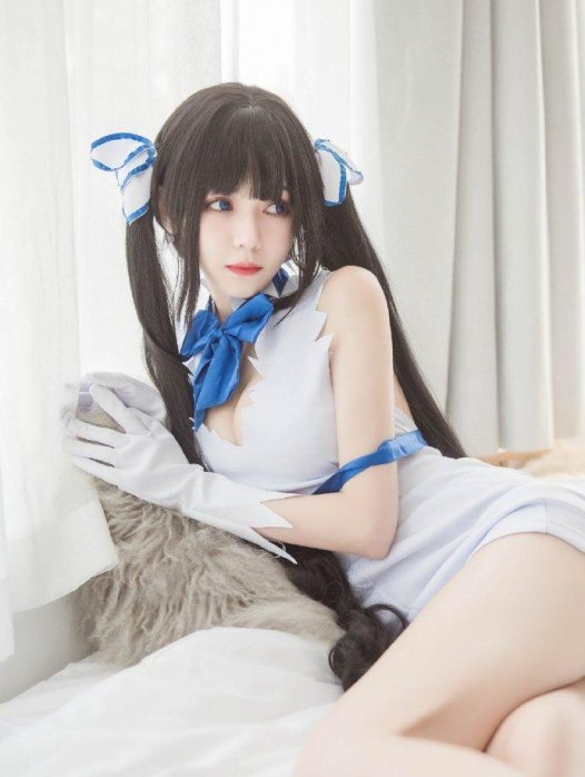 【COS正片】甜美女神赫斯提亚cos cn你的负卿