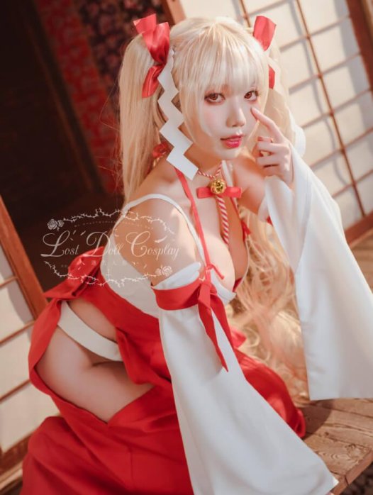 【COS正片】碧蓝航线可畏巫女装cos cn迷失人形QUQ