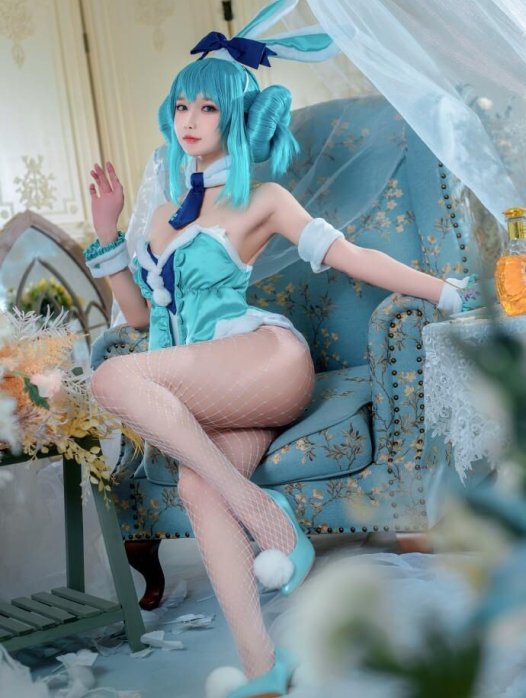 【COS正片】初音未来 miku白兔女郎Ver. cn阿包也是兔娘